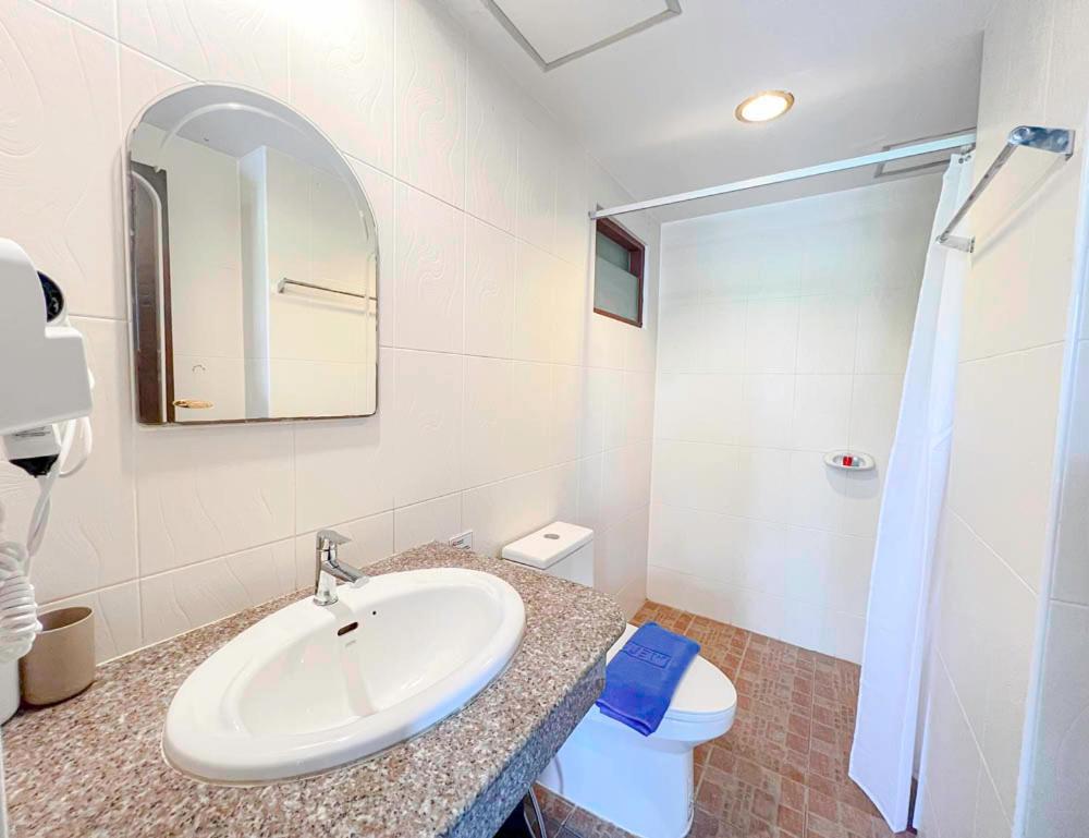 88 House Patong Hotel Ngoại thất bức ảnh