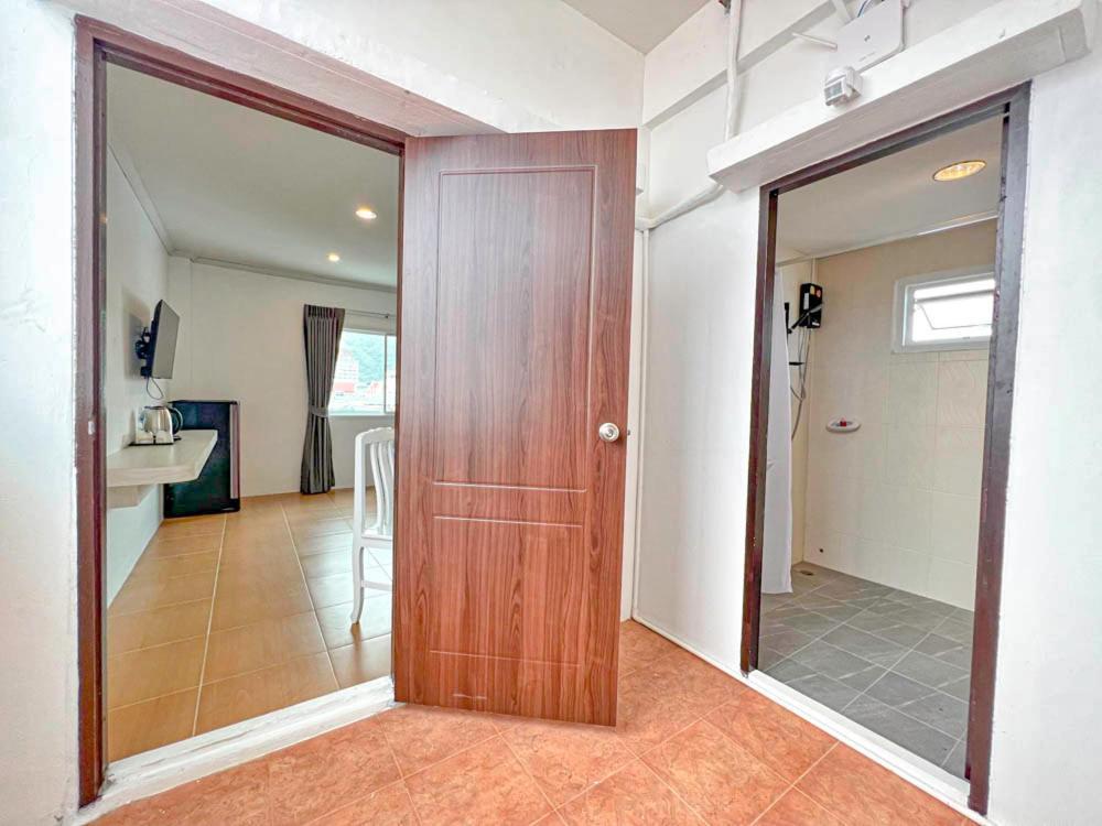 88 House Patong Hotel Ngoại thất bức ảnh